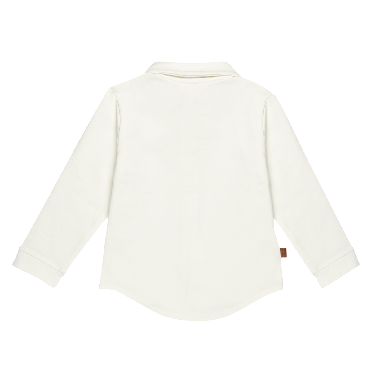 Witte kinderblouse plat gelegd