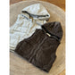 August Vest – Dik Gebreid Vest met Capuchon