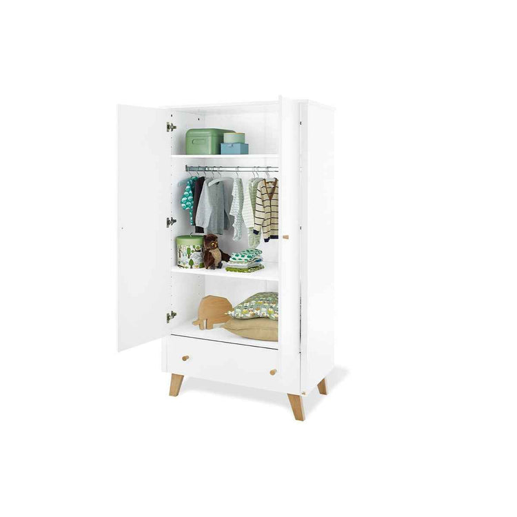 Garderobe pan