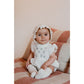 Erin Romper – Witte Romper met Geborduurde Bloemen