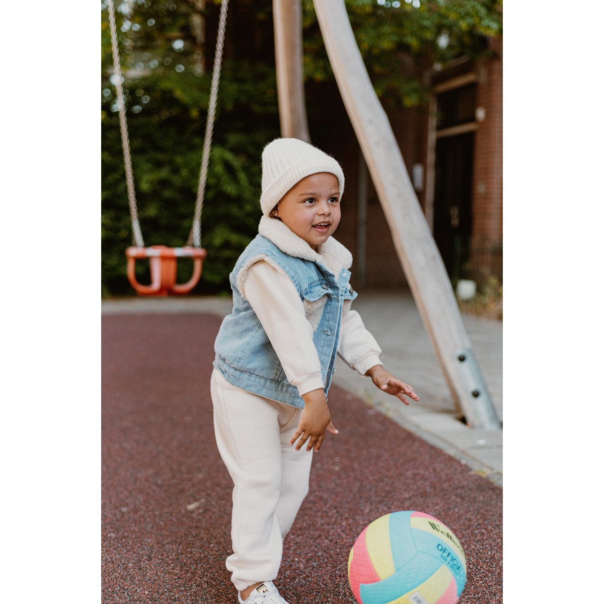 La Olivia Kids London Denimvest — Denim & Nepbont, Denimblauw & Gebroken Wit (2Y–6Y)