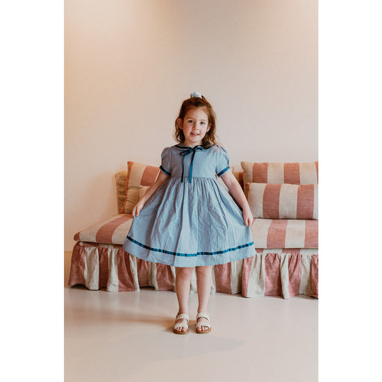 Arlene Jurk – Maritieme Charme met Afneembare Strik
