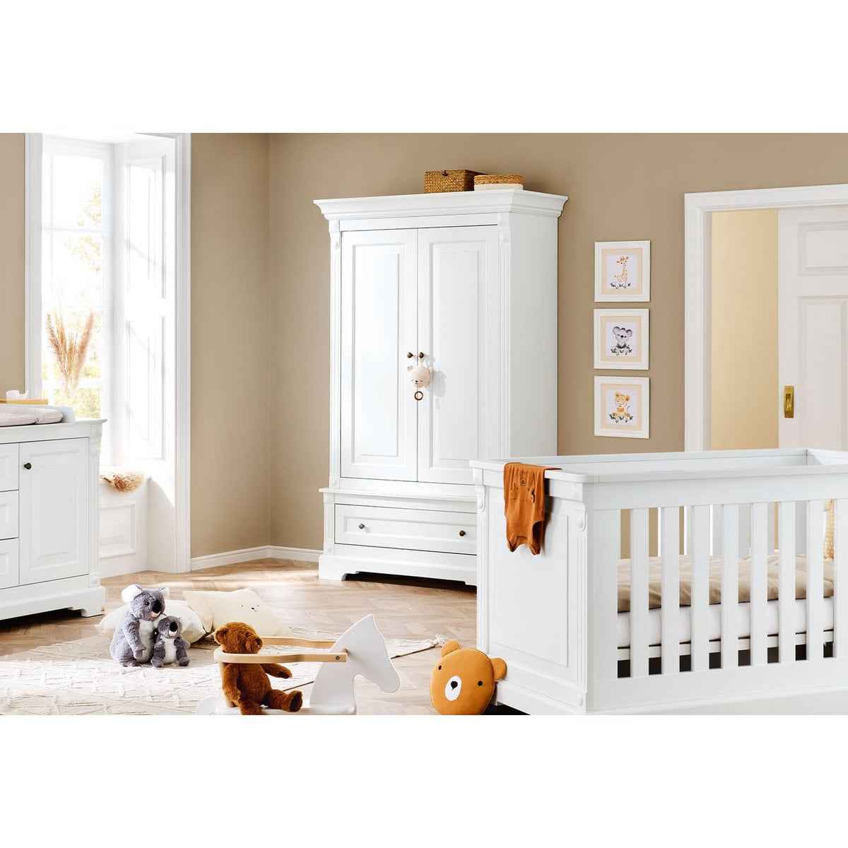 Garderobe Emilia