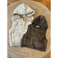 August Vest – Dik Gebreid Vest met Capuchon