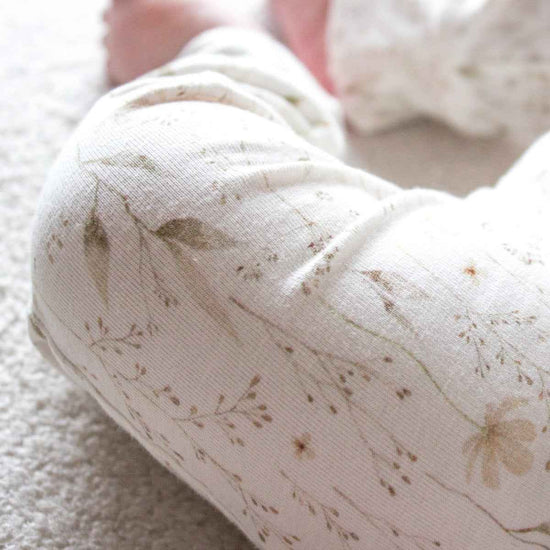 Newborn broekje nature floral