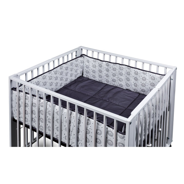 tiSsi® Moritz Boxkleed 4-Hoekige Box – Grey Lion | 89x85 cm by tiSsi ® Familie beginnt mit uns™