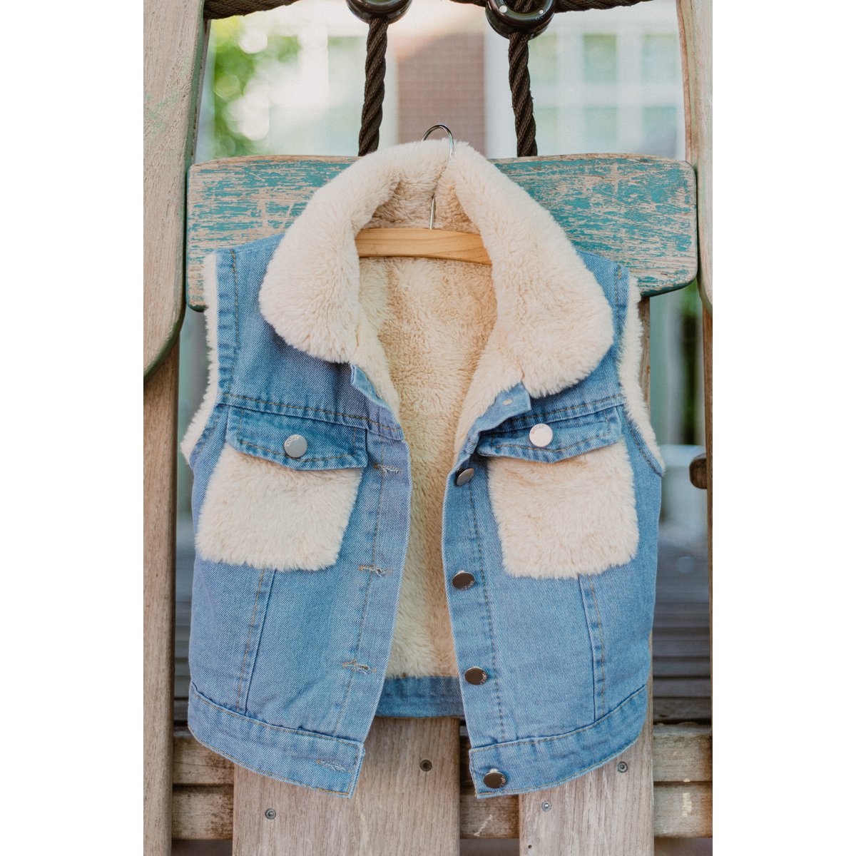 La Olivia Kids London Denimvest — Denim & Nepbont, Denimblauw & Gebroken Wit (2Y–6Y)
