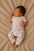 Feathers® Newborn Broekje Romantic Flower | GOTS | Handgemaakt NL | Maat 44-68 by Feathers®