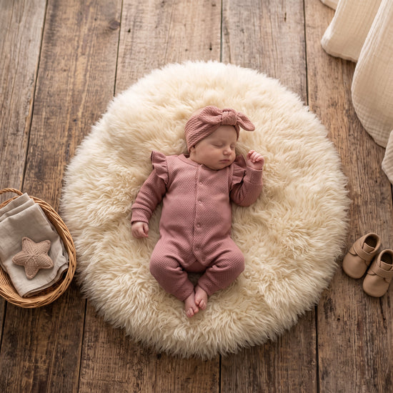 Boxpakje Ruffle Cable Clay Pink 2-delig – Met Haarbandje | GOTS | Feathers®