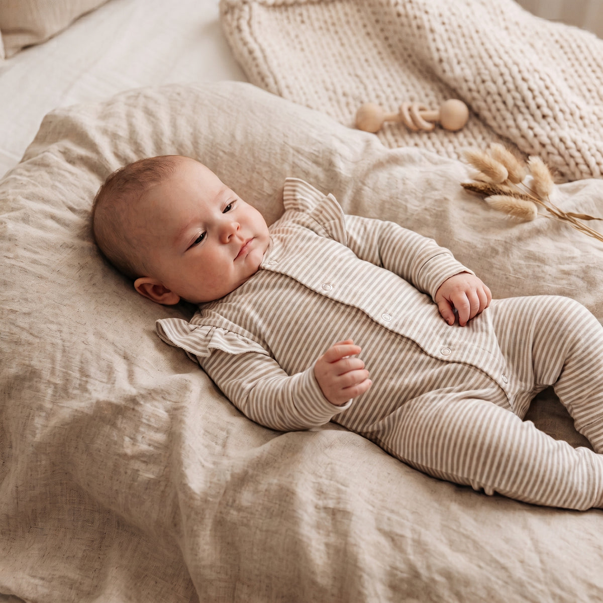 Boxpakje  Ruffle Small Stripes Ivory