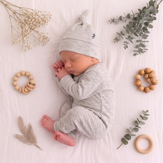Boxpakje Rib Light Grey Melange 2-delig – Met Mutsje | GOTS | Feathers®