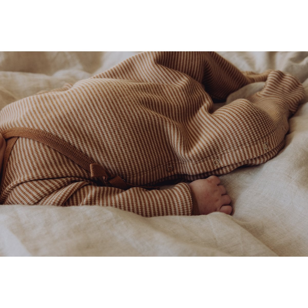 Wollen Baby Ribvoetjes – Merinowol & Bamboe | Fawn Streep | Finch & Fable