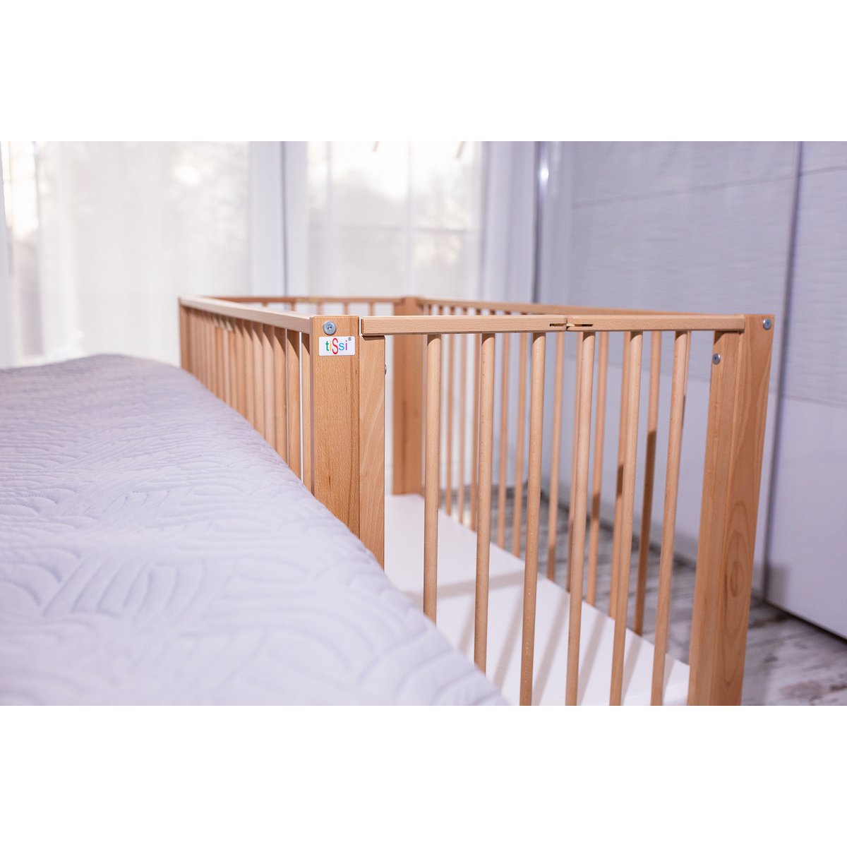 tiSsi® Opvouwbaar Kinderbed Naturel 120x60cm – Incl. Matras & Wielen by tiSsi ® Familie beginnt mit uns™