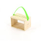 Houten insectenhuis met kaart