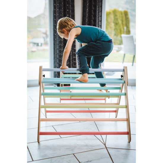 tiSsi® Pikler-driehoek / klimdriehoek pastelkleurig