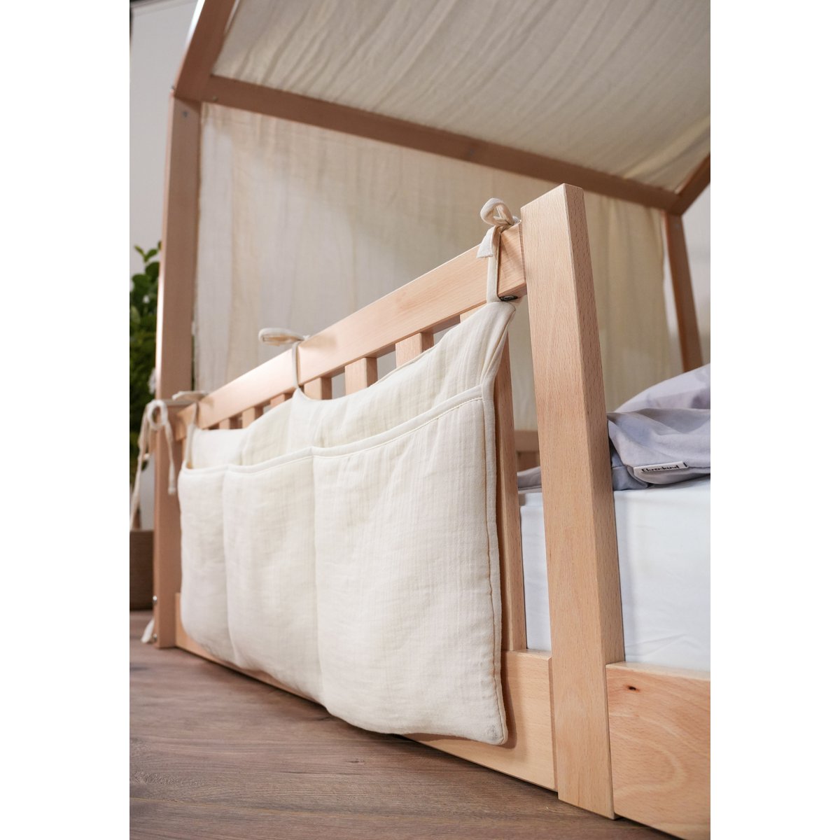 tiSsi® Mousseline Baldakijn & Organizer voor Huisbed – Crème by tiSsi ® Familie beginnt mit uns™