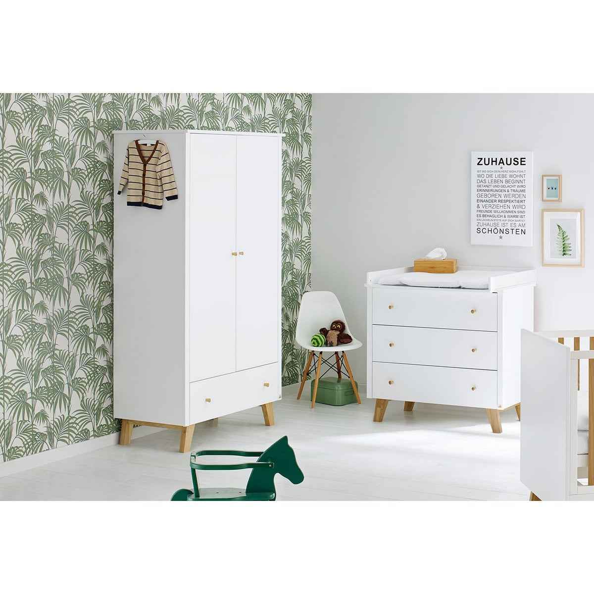 Garderobe pan